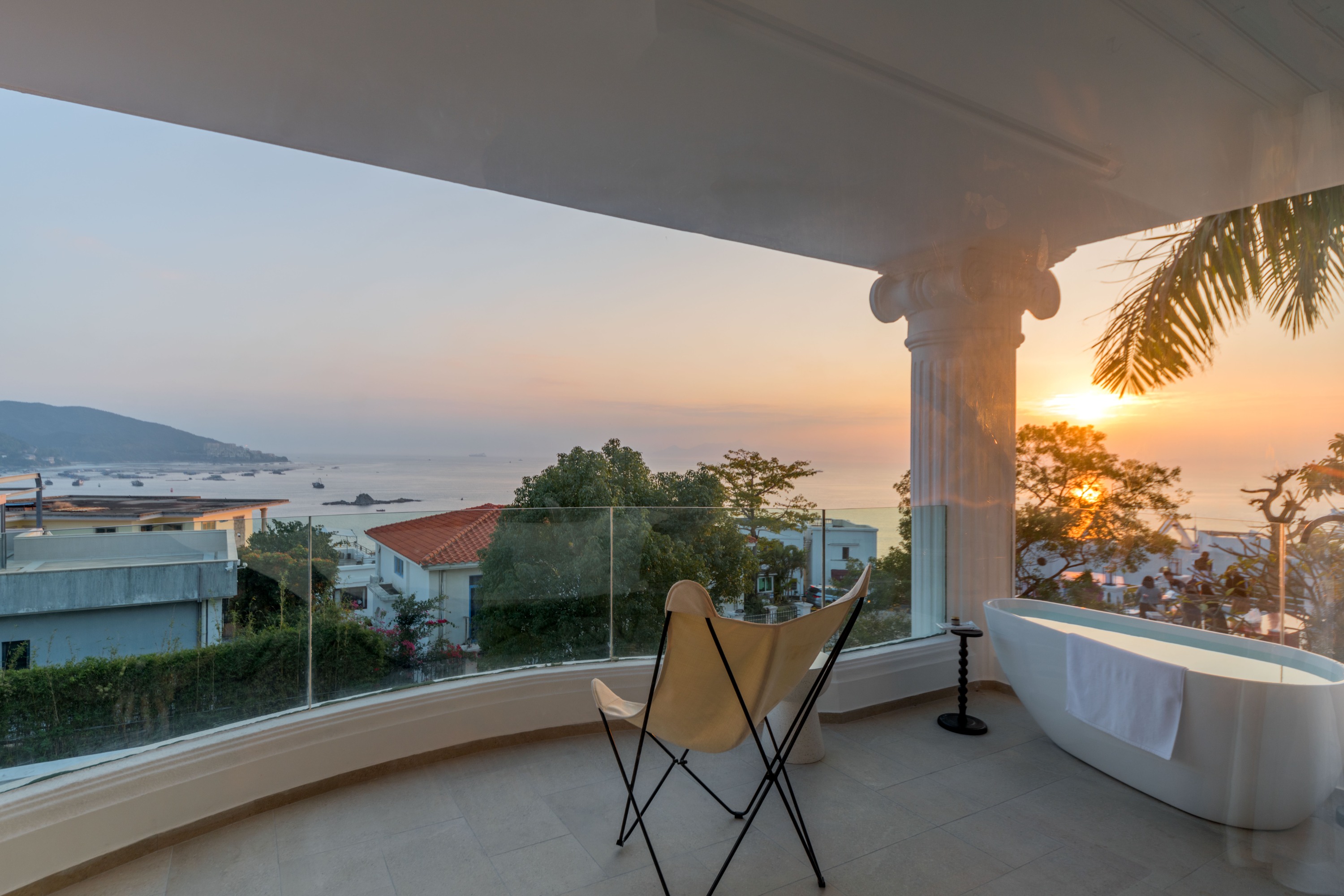 Building H 201 Blue Sea View