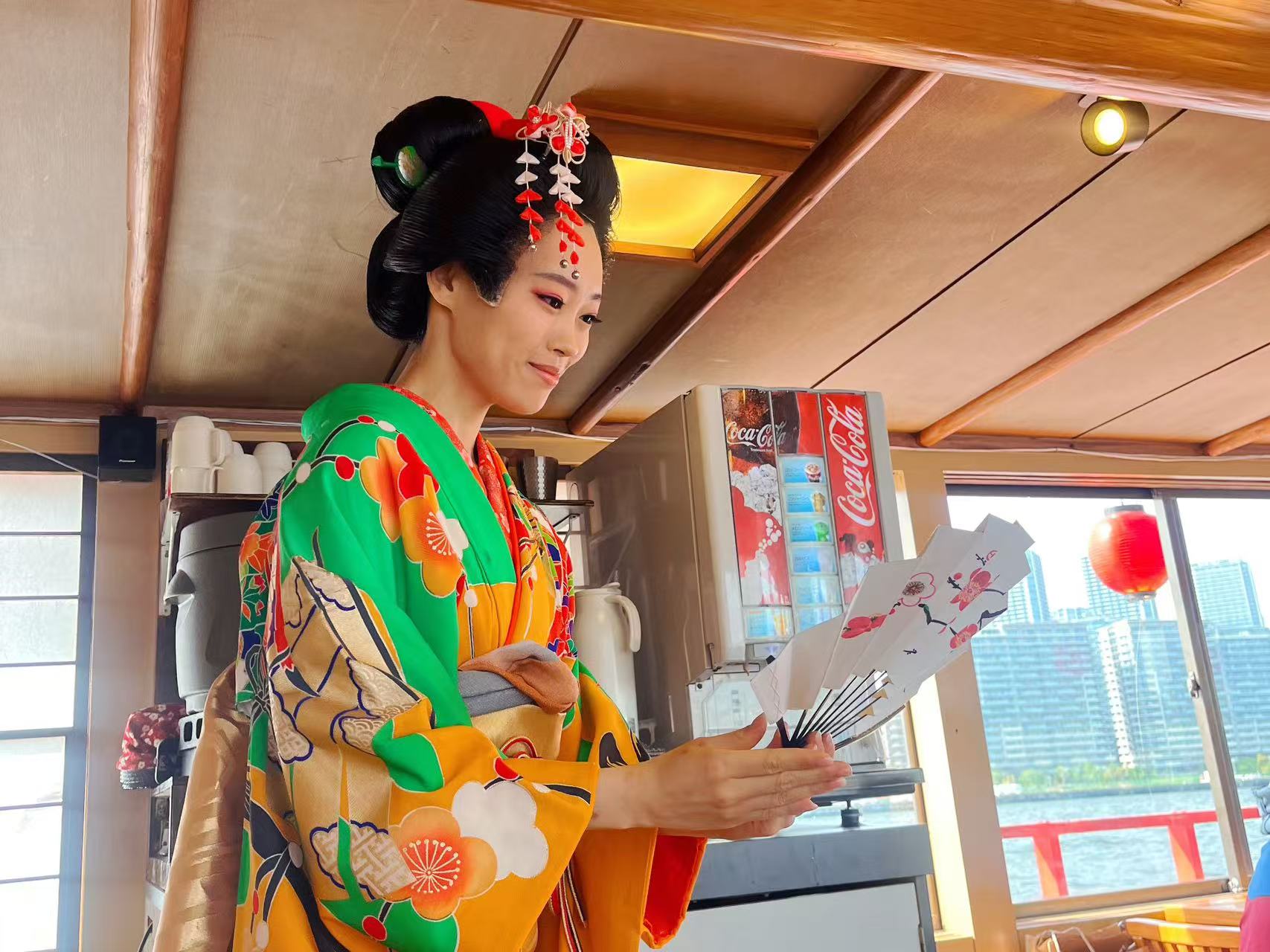 東京灣遊船｜特色屋形船（含壽喜燒晚餐&日式表演&軟飲料）
