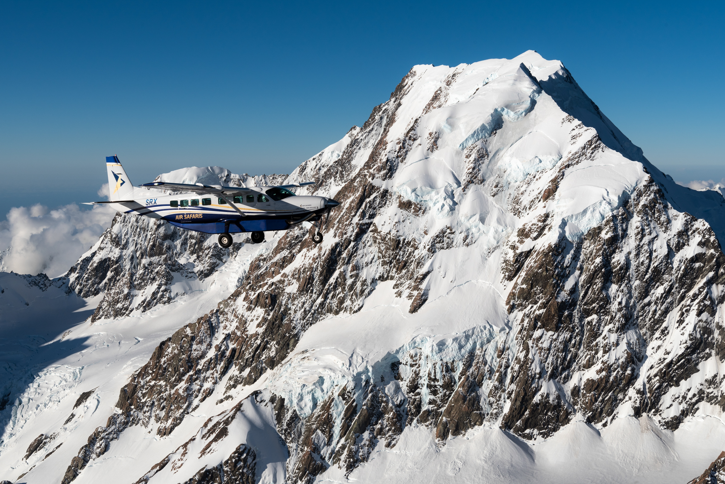 Grand Traverse Scenic Flight Around Mt. Cook & Glaciers- Franz Josef