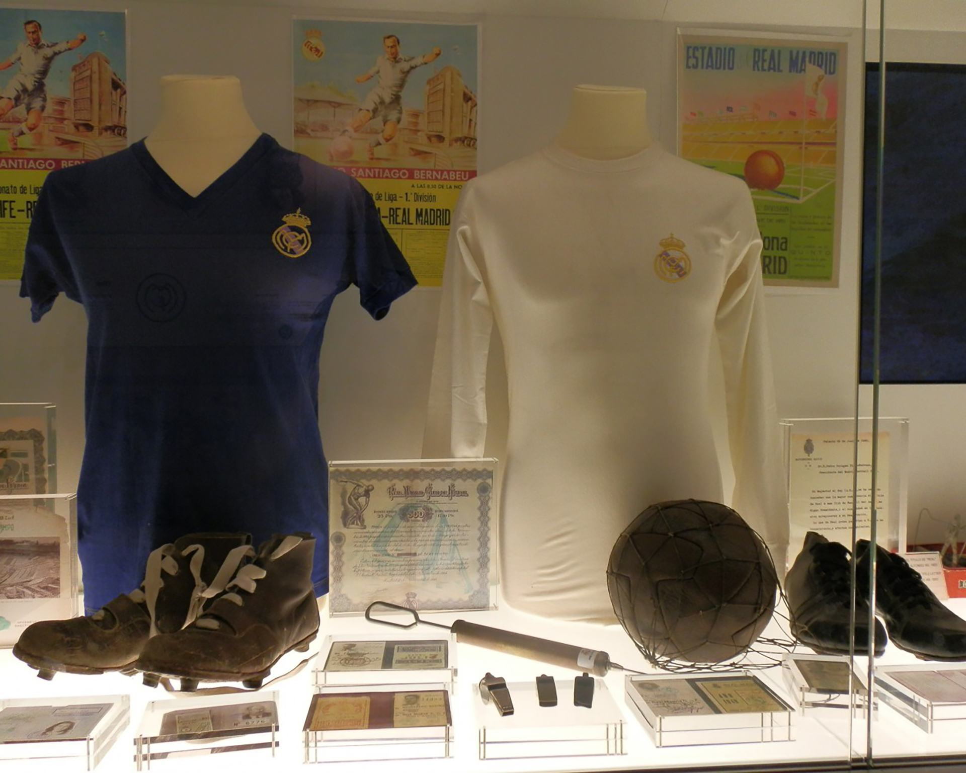 Explore the Legend: Santiago Bernabéu Tour