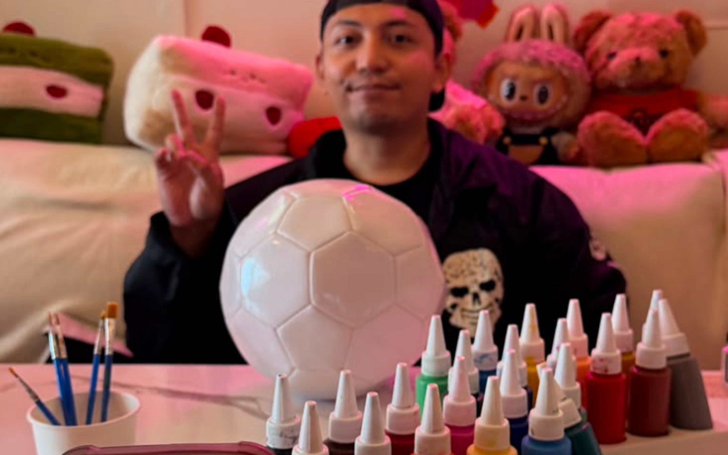 Soccer Ball Painting Workshop @RALOVS Cafe
