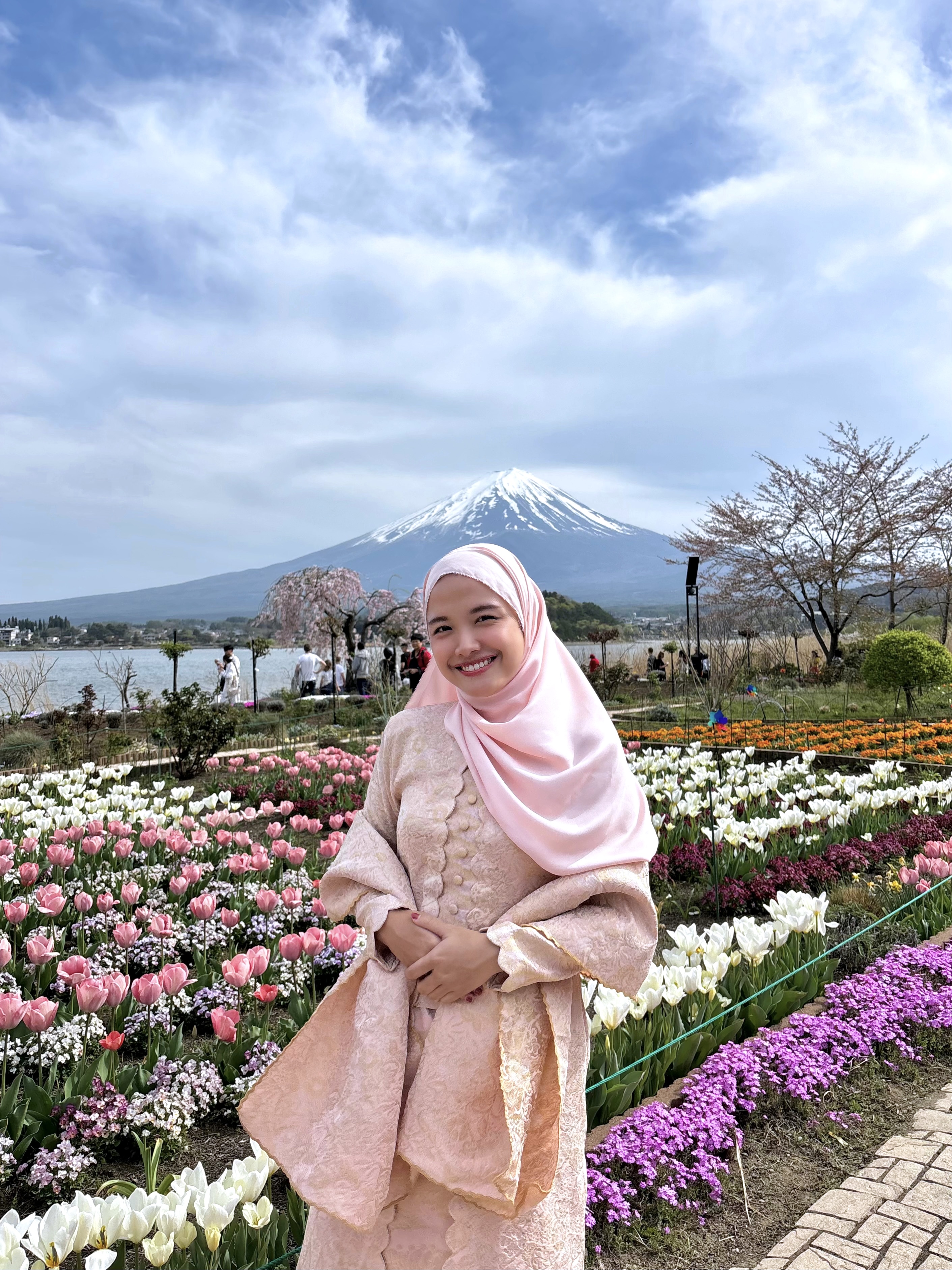 Mount Fuji Halal Tour with Muslim-friendly lunch (depart from Tokyo)