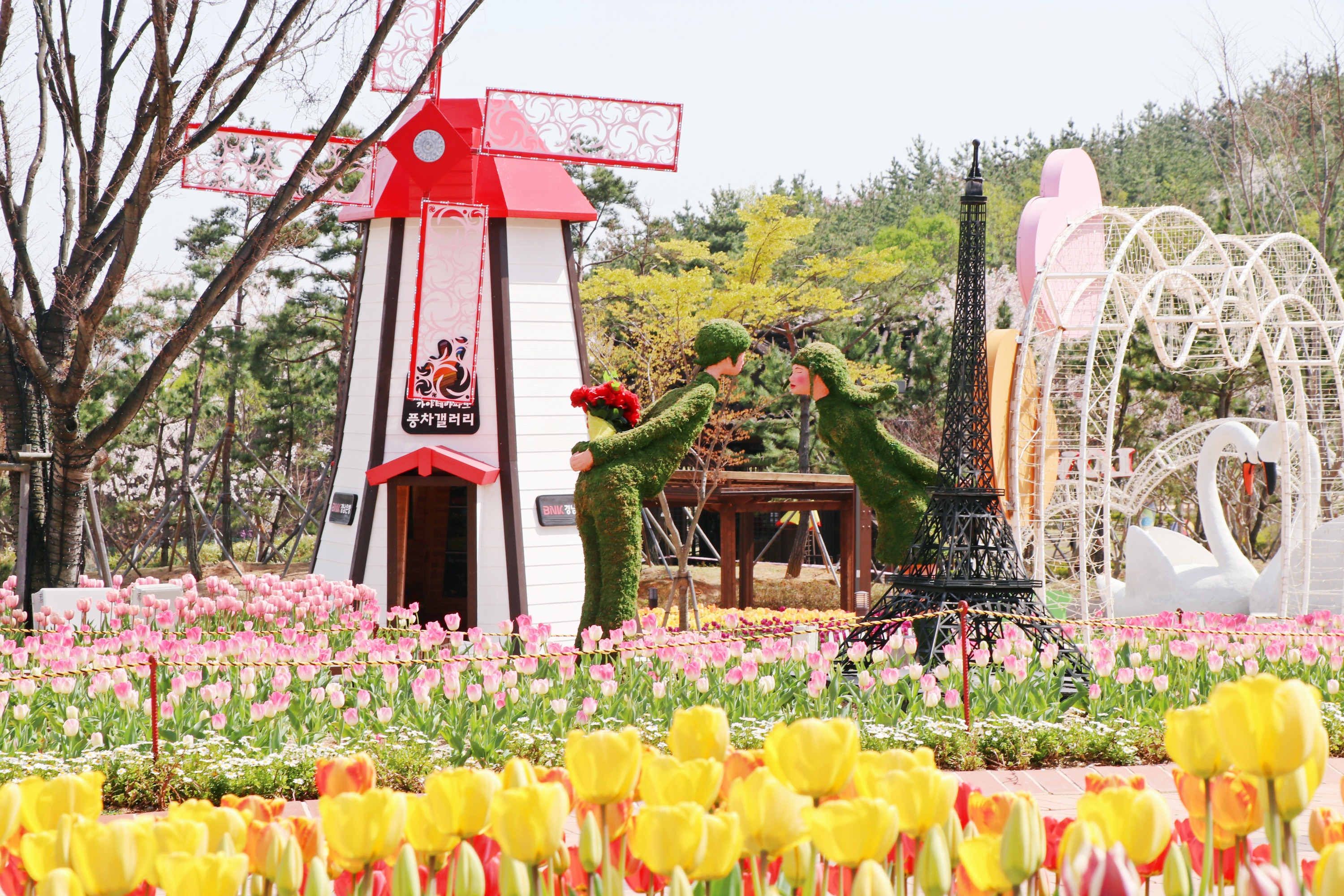 金海加耶主題樂園＆洛東江鐵道自行車＆甘川洞文化村一日遊