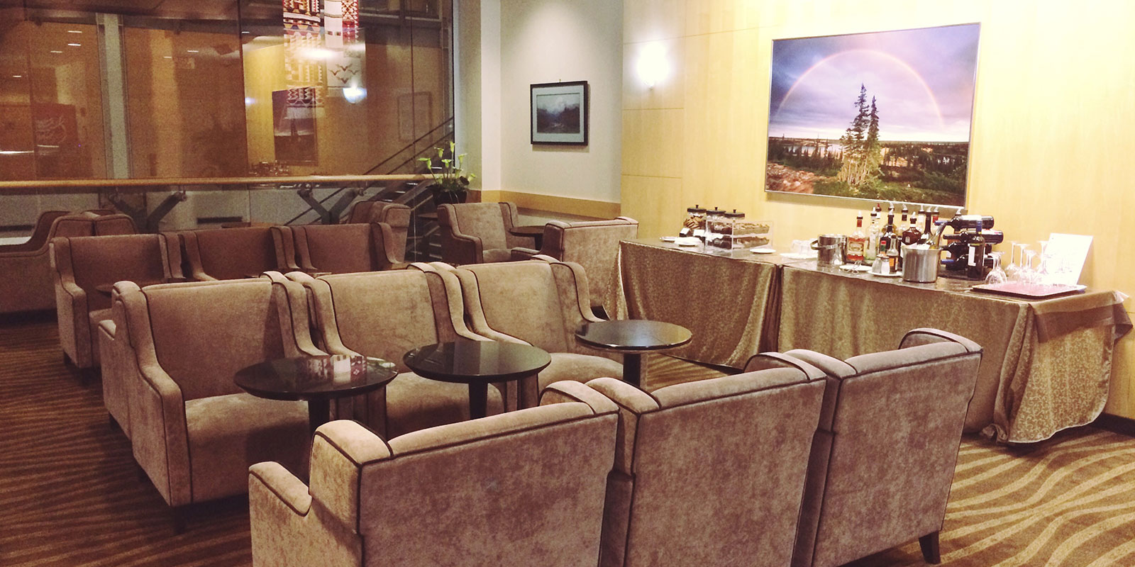 溫哥華國際機場Plaza Premium Lounge貴賓室服務