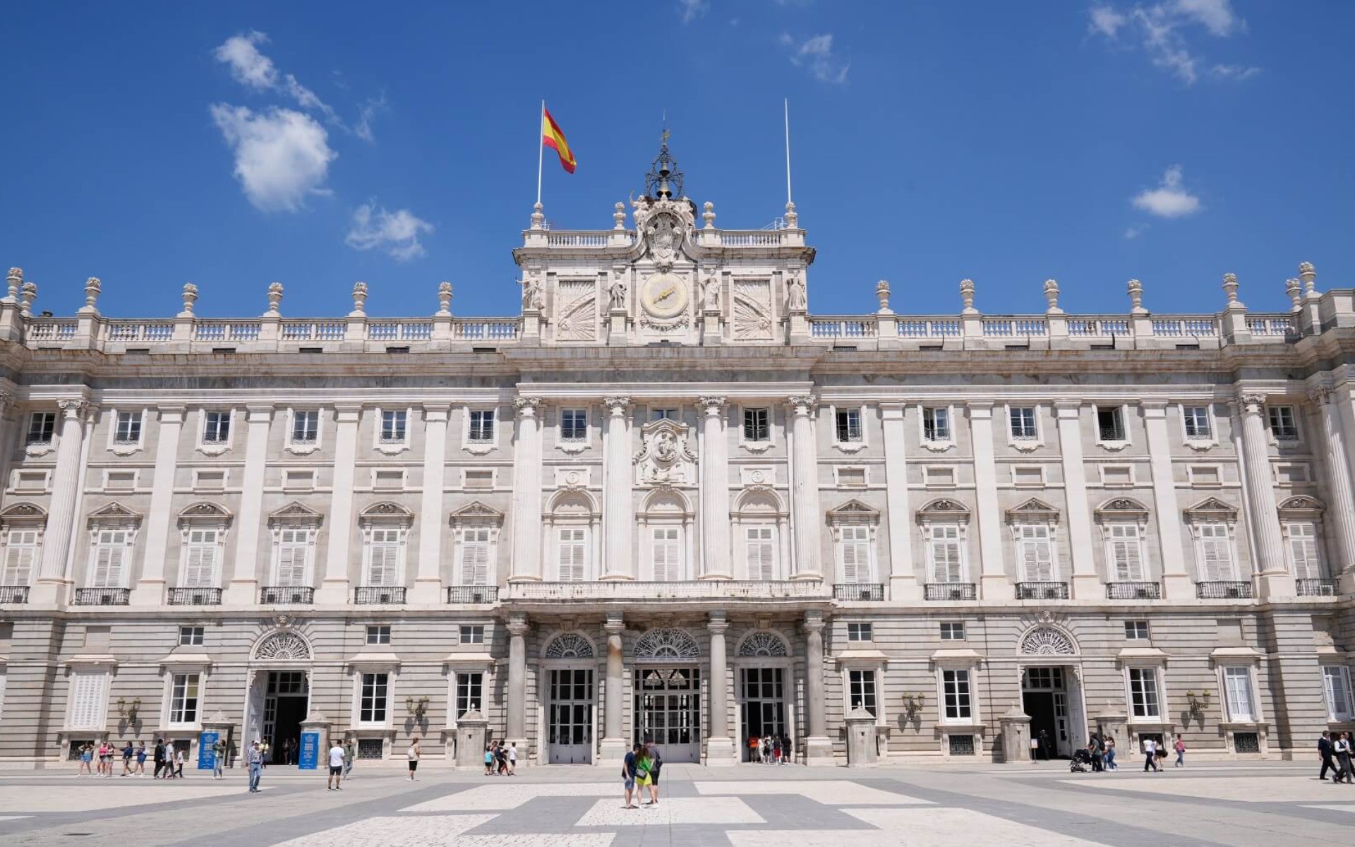 Royal Palace of Madrid and Prado Museum half-day walking tour