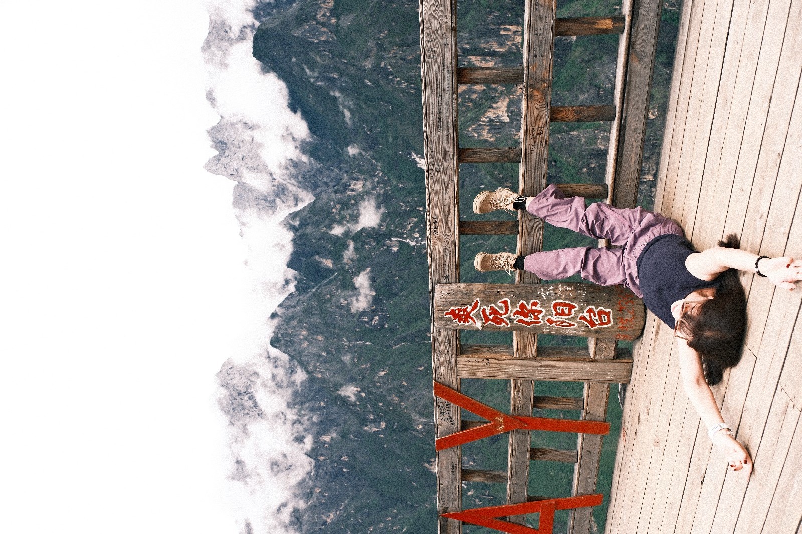 Lijiang Tiger Leaping Gorge Hiking One Day Tour