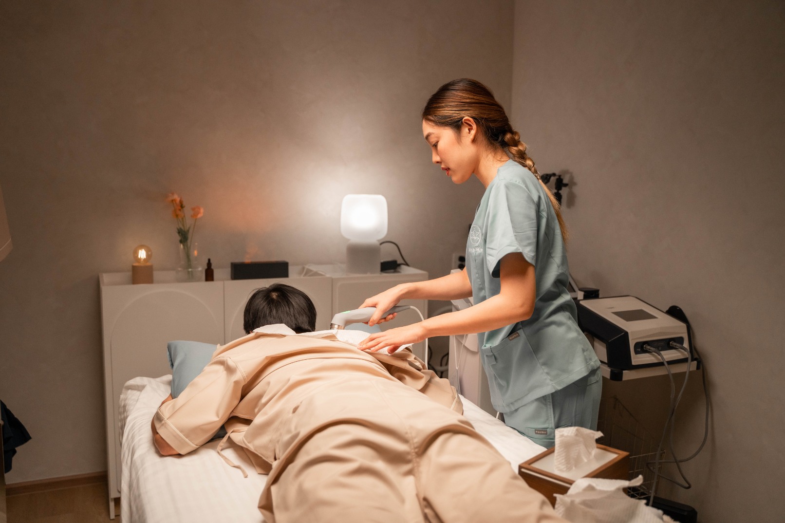 LiveWell Clinic Physiotherapy and Wellness Centre Experience in Bangkok