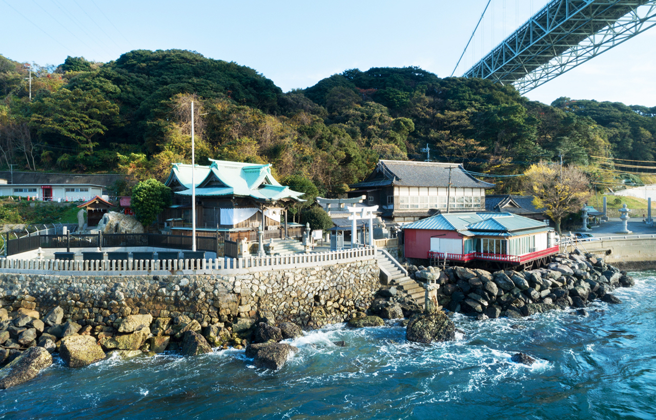 和布刈PA：有可以欣賞到関門海峽美麗景色的展望臺，還可以在此購買到九州和下関的特產哦~