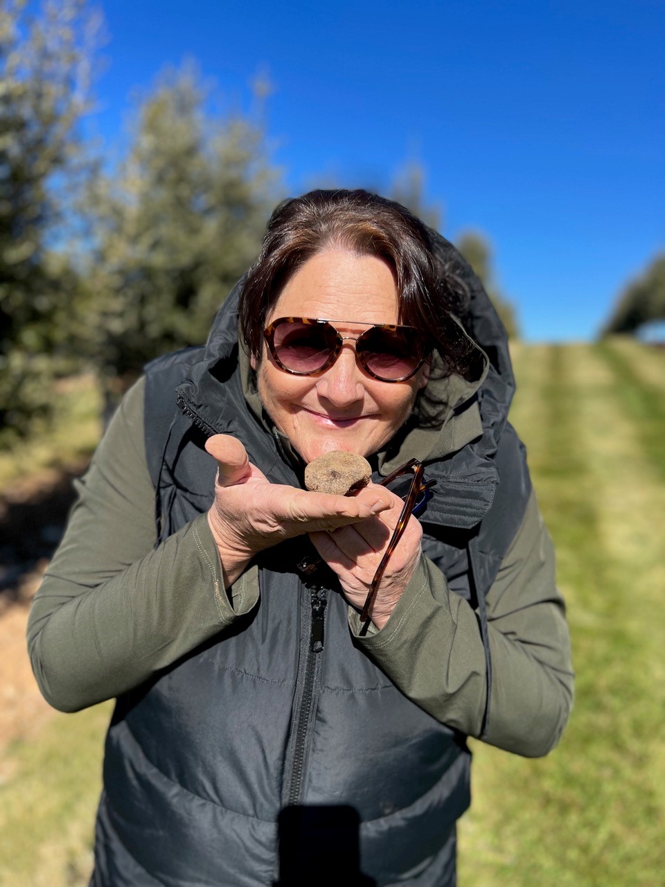 Truffle Hunt, Touch and Taste Experience in Oberon