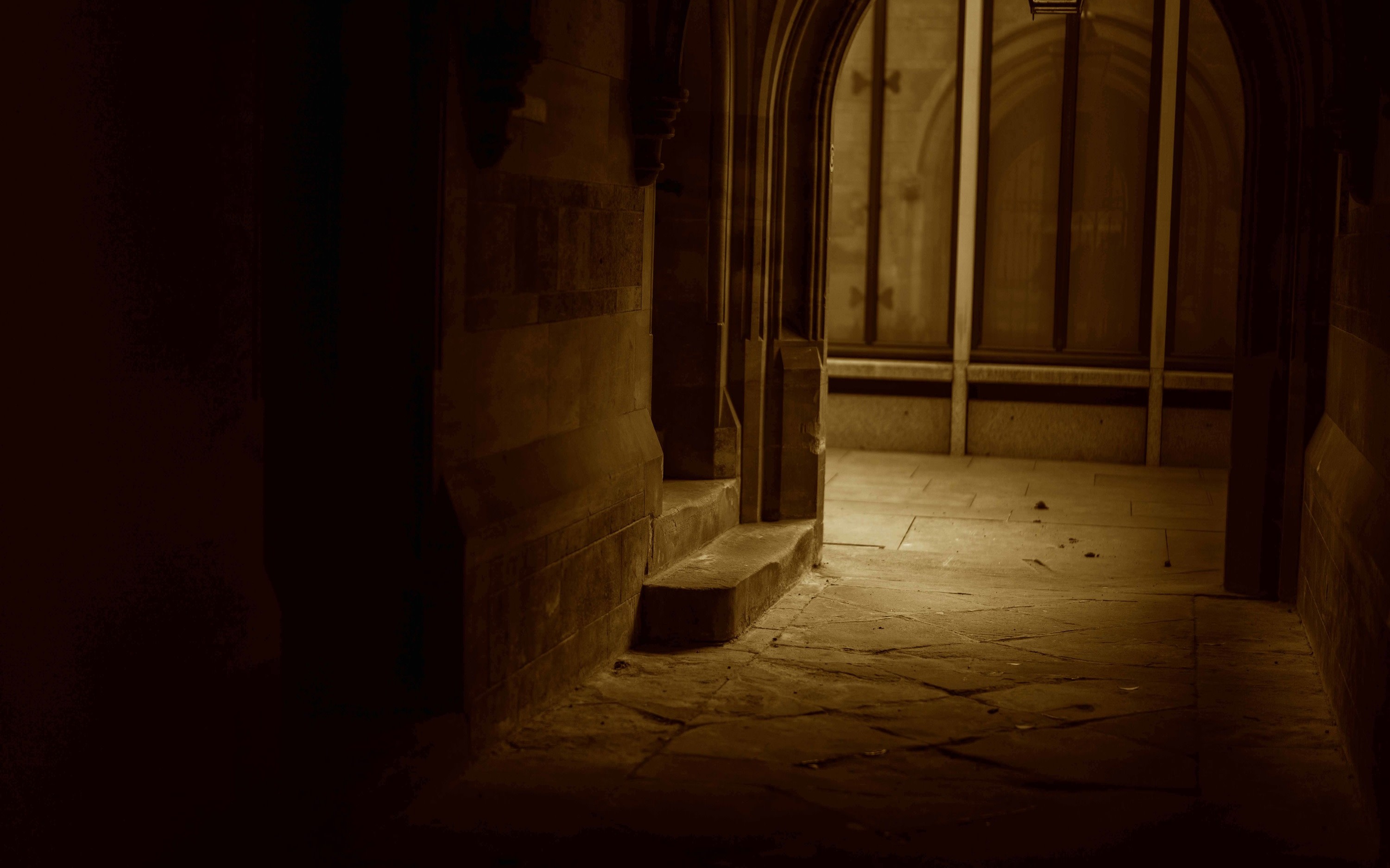 Cambridge Half-Day City Highlights Ghost Tour