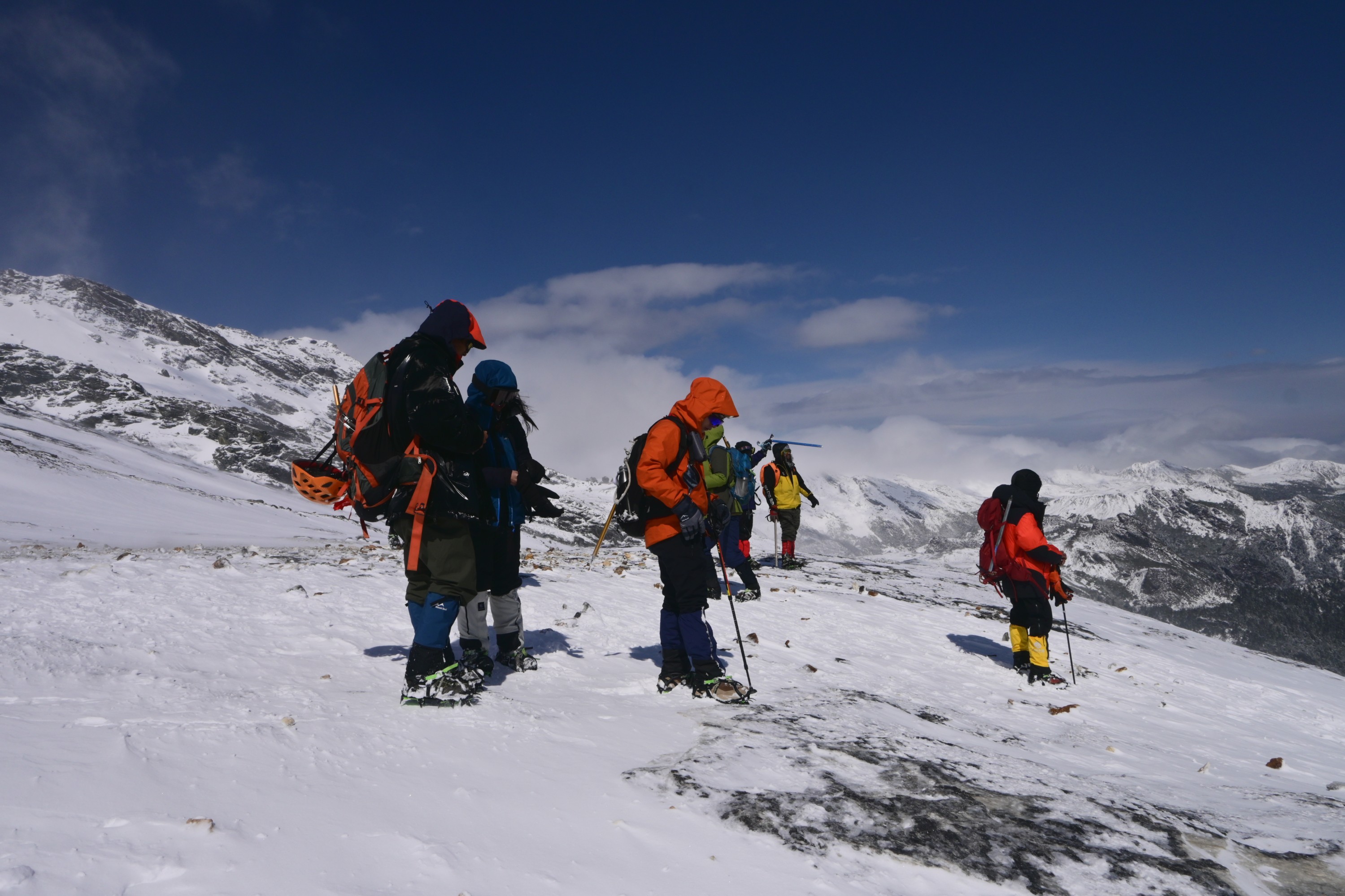 雲南麗江哈巴雪山攀登3天2晚（人生第一座雪山+1：1專業登頂嚮導+騾馬馱運大件行李+提供免費裝備使用+贈送慶功晚宴）