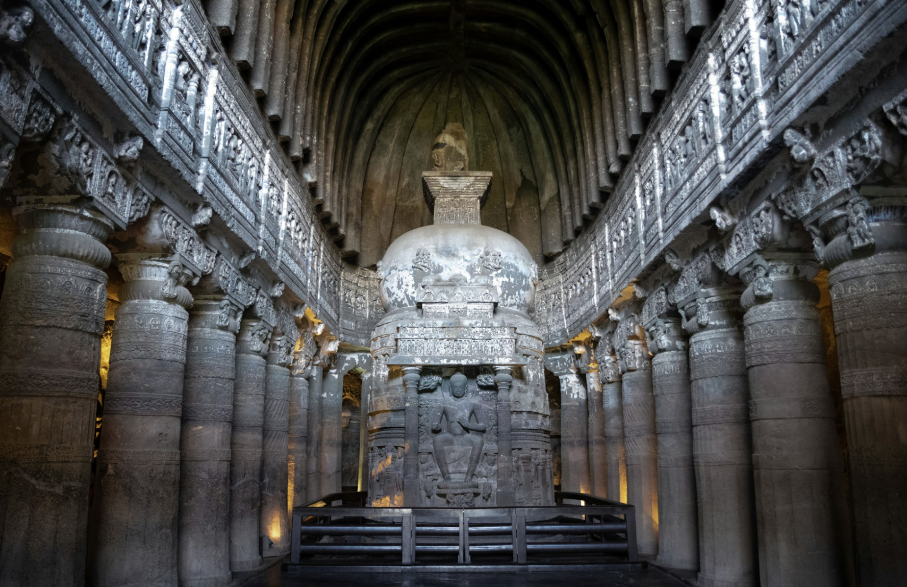 Ajanta g‘orlari kirish chiptasi ixtiyoriy gid bilan