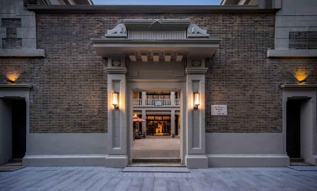 Shanghai Lujiazui Huajianfu·Oriental Money House