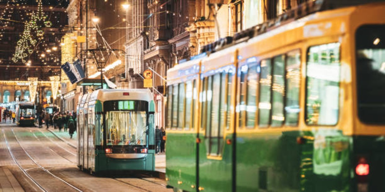 Private Helsinki City Tour with Authentic Sauna Experience