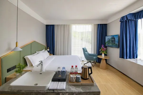 Hotel room interior environment display map