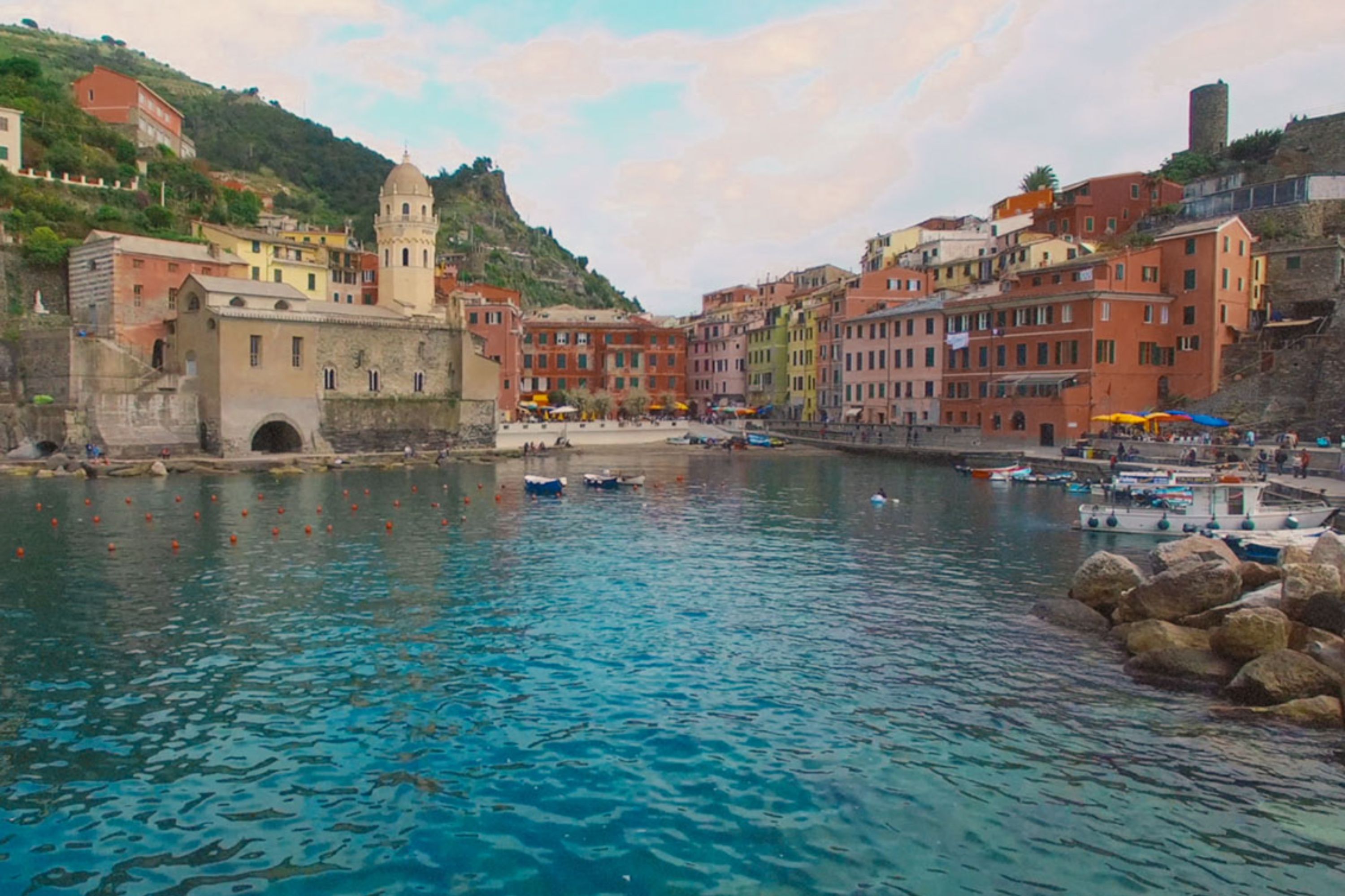 Cinque Terre Tour with Seafood Lunch from Florence