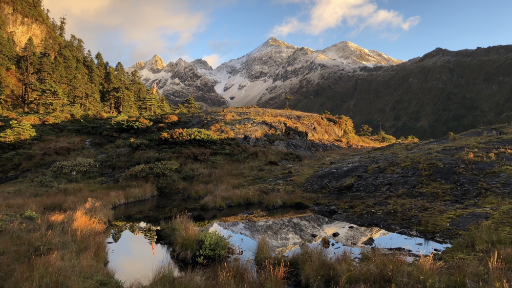 Yunnan Nanjiluo Secret Hiking 5 Days (Nanjiluo + Abujicuo + Three Parallel Rivers Baima Snow Mountain Secret Hiking)