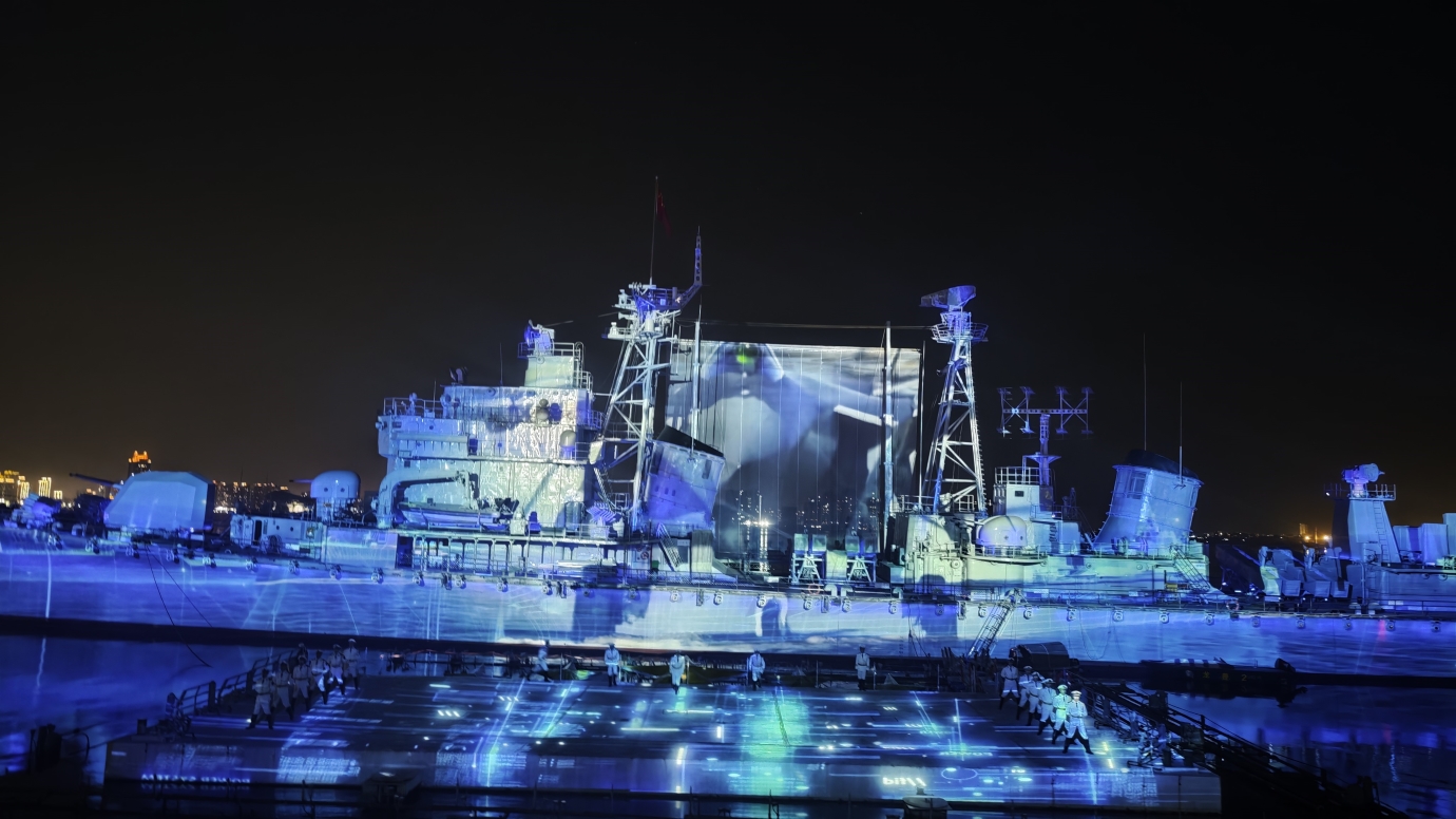 既有硬核軍事科普,又有暖心家國情懷 既有硬核軍事科普,又有暖心家國情懷