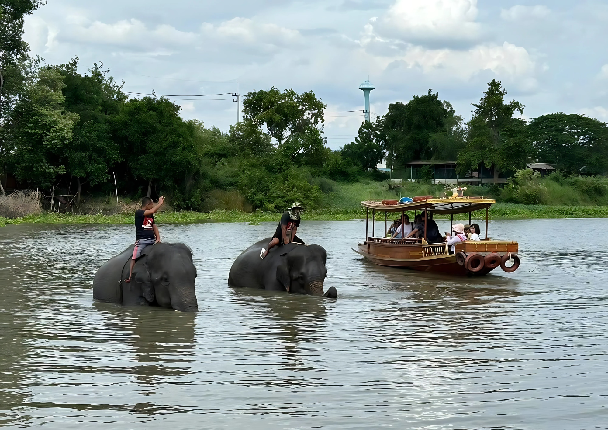 Ayutthaya Temples One Day Tour from Bangkok with Sunset Boat