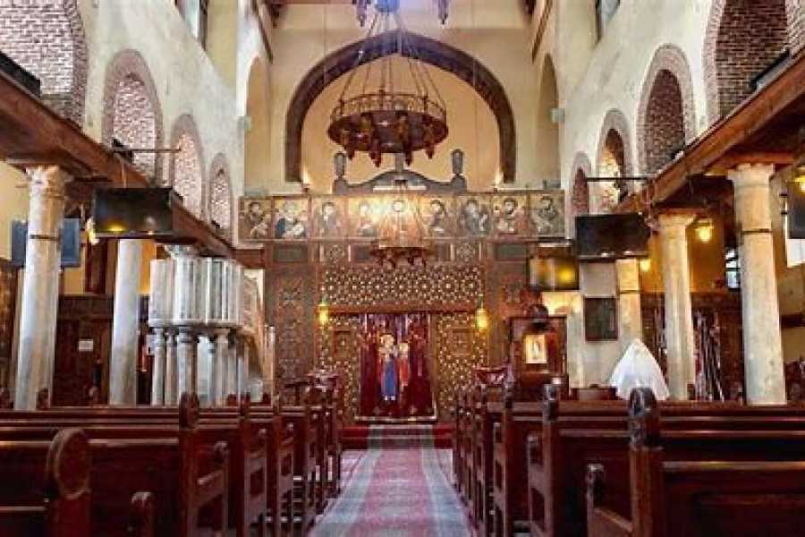 Giza Pyramids, Egyptian Museum, and Coptic Cairo with Lunch