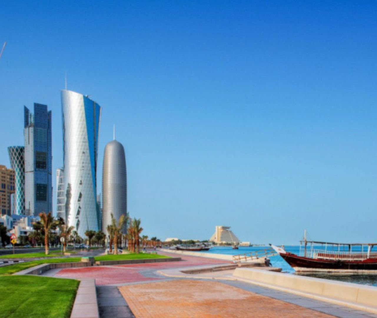 Doha Through Lens: Iconic & Hidden Photography Guided Tour