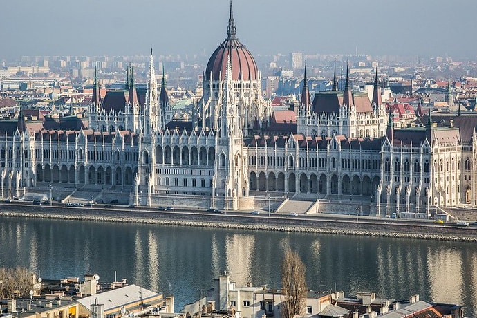 Summer Cruise with Brunch and Prosecco in Budapest