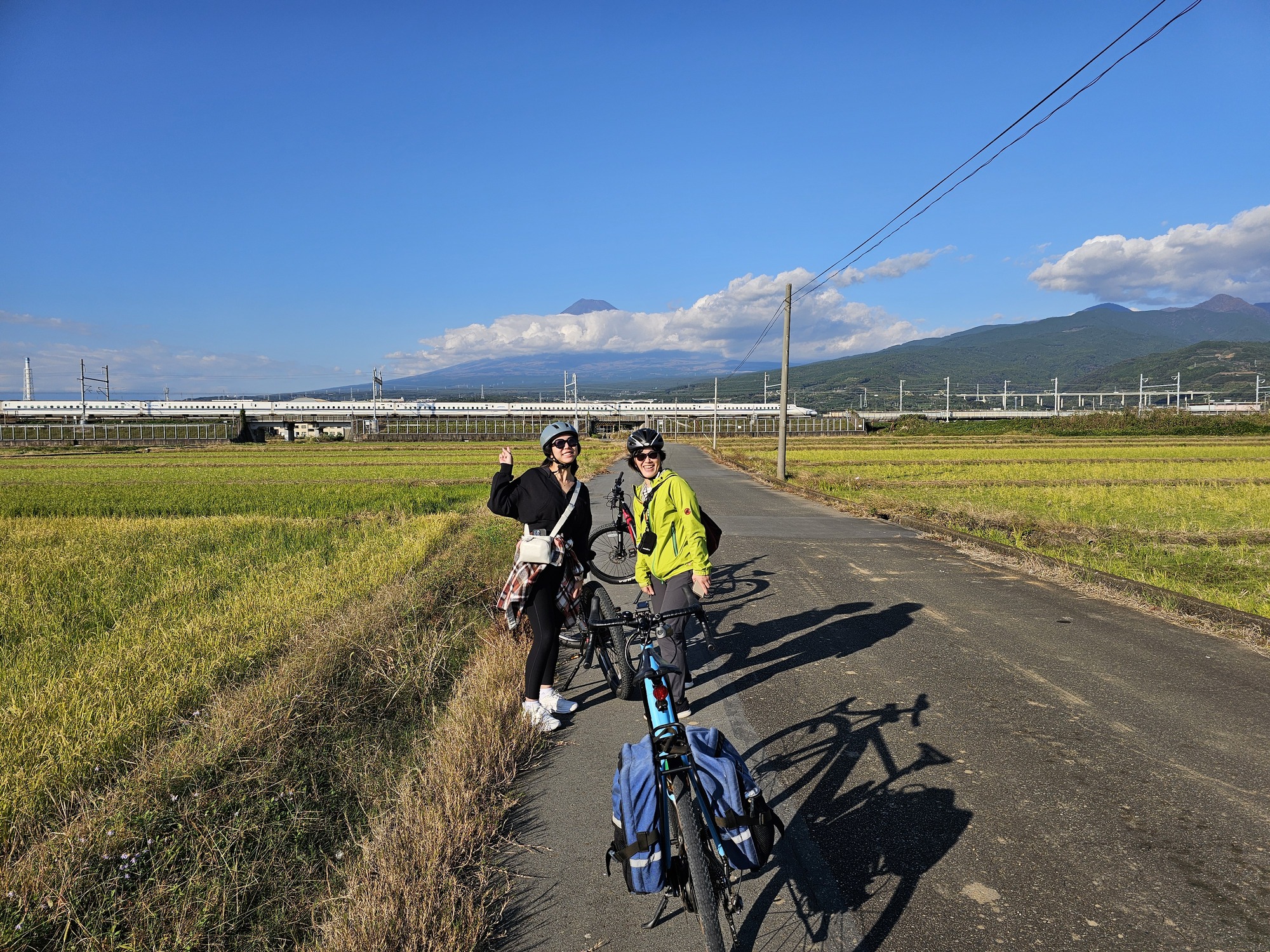 富士山 (Mount Fuji) 風景電動自行車之旅