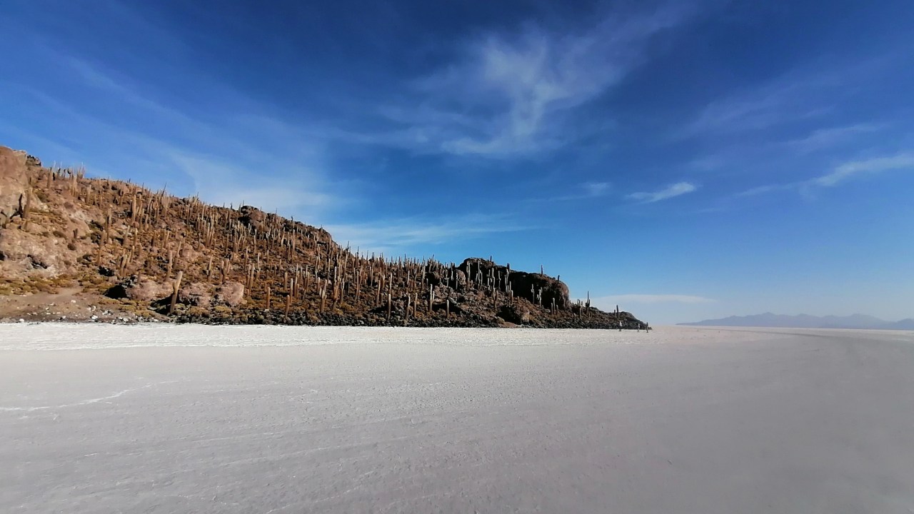 БОЛИВИЯ: ОТКРОЙТЕ СОЛЕНОЕ ОЗЕРО УЮНИ 2 ДНЯ/1 НОЧЬ