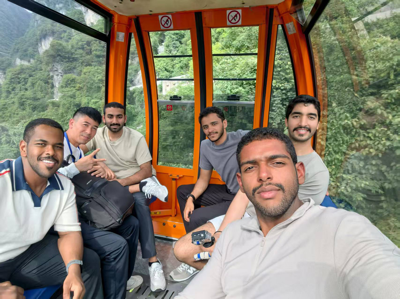 Zhangjiajie National Forest Park & Tianmen Mountain Multi-day Mountain & Nature Tour