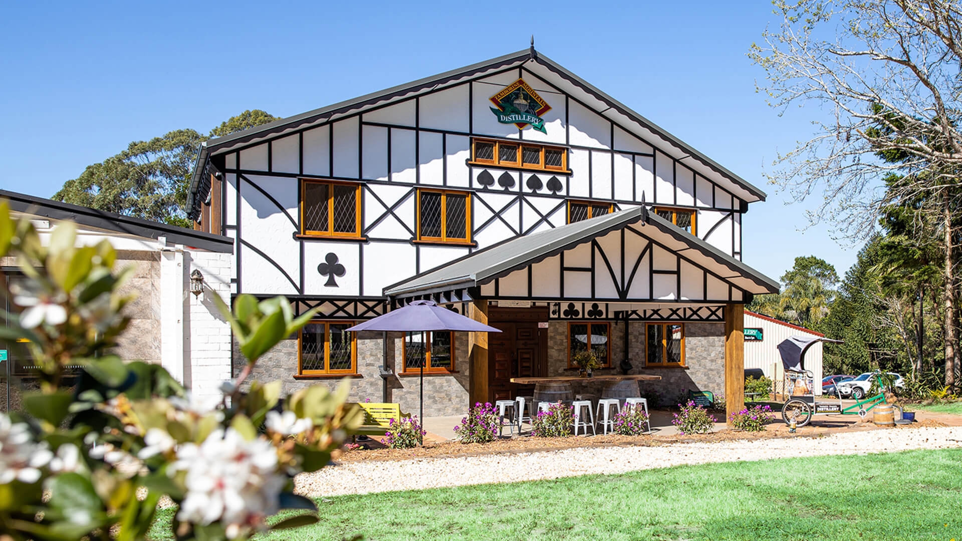 Tamborine Mountain Distillery Experience & Glow Worm Chinese Tour