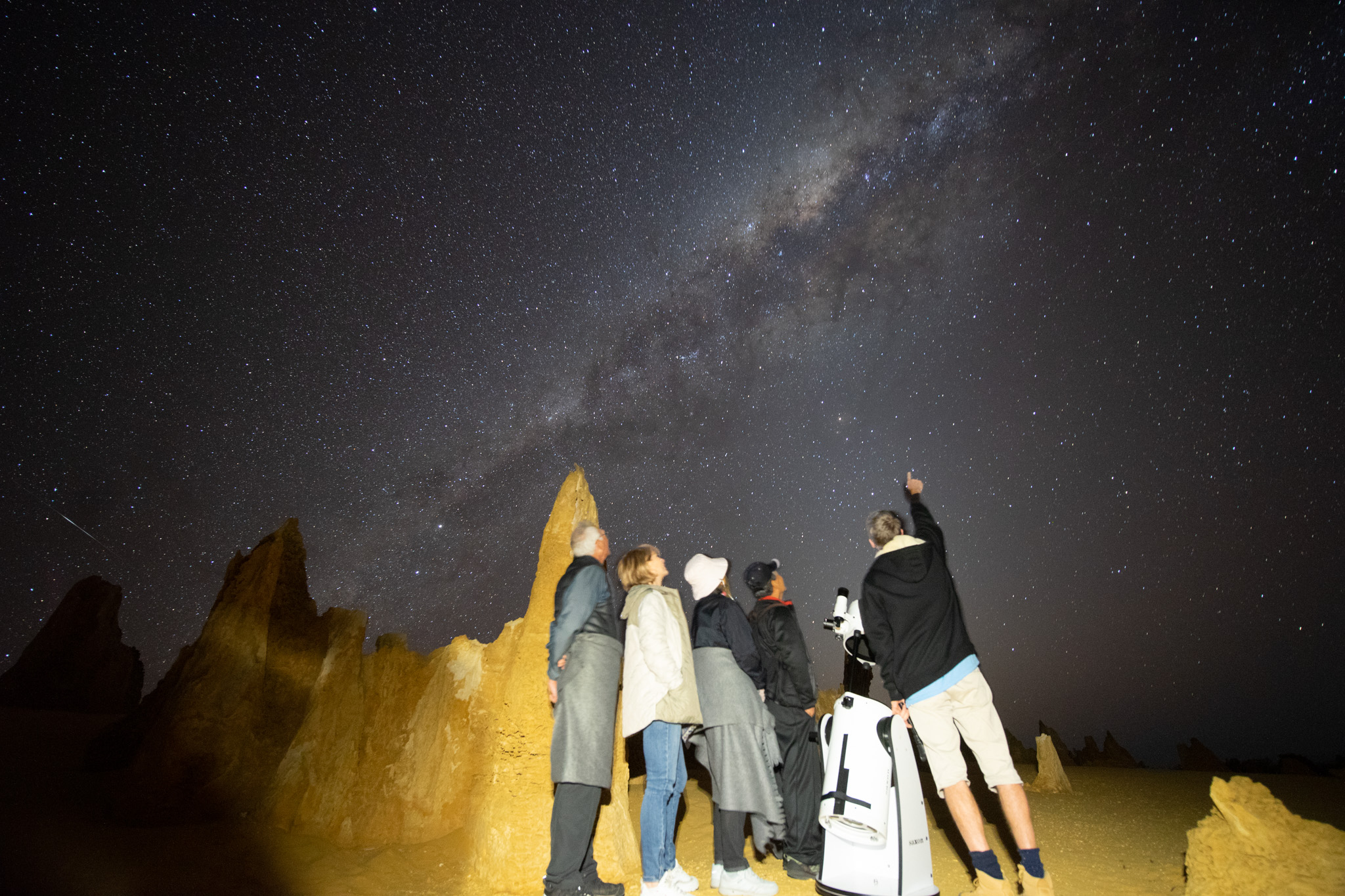 尖峰石陣日落晚餐＆夜間觀星之旅（伯斯出發）