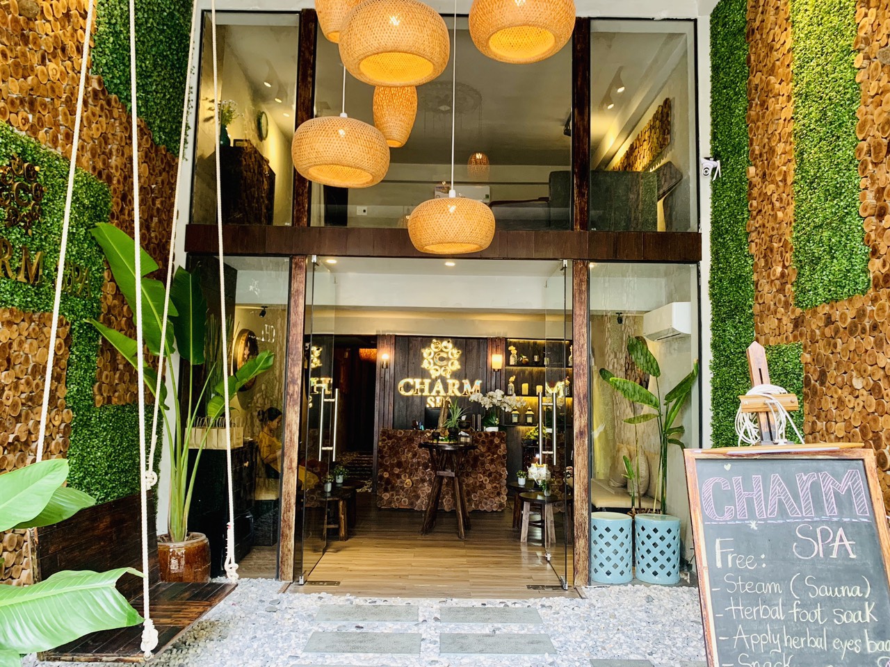 Charm Spa & Massage Nguyen Chi Thanh Street in Da Nang