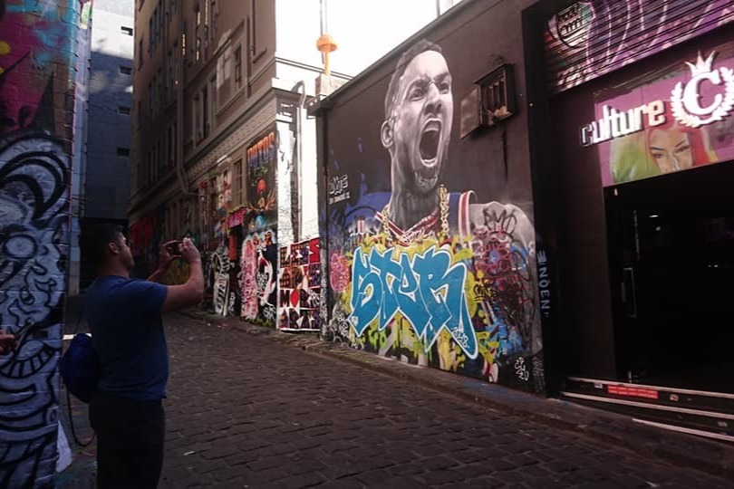 墨尔本市区观光 + 月光海滩 + 企鹅巡游一日游