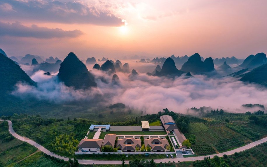 桂林灕江四星船.陽朔遇龍河竹筏.相公山.豪華5星灕江風景酒店4日遊