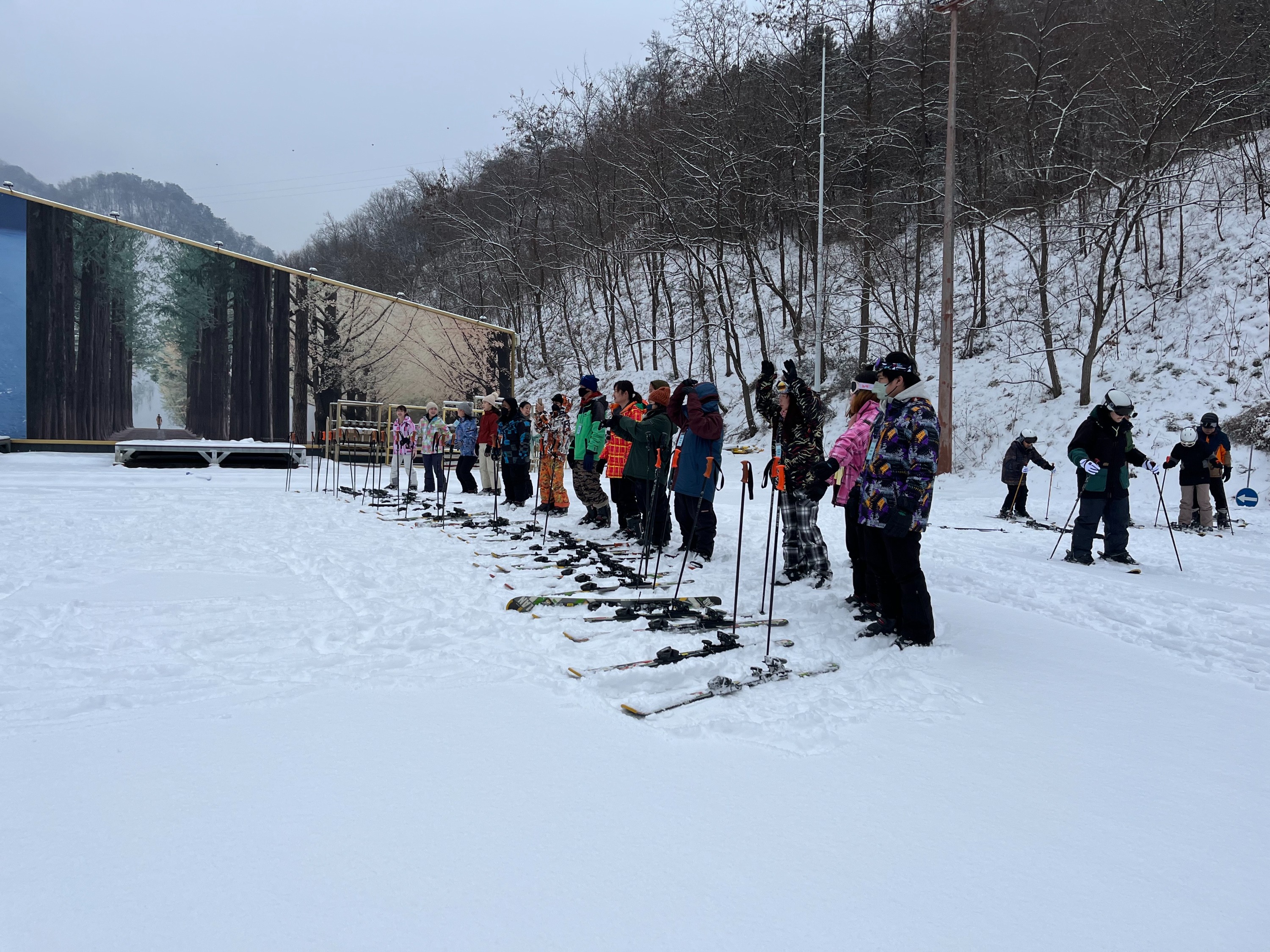 南怡島／伊利希安江村度假村／晨靜樹木園之旅