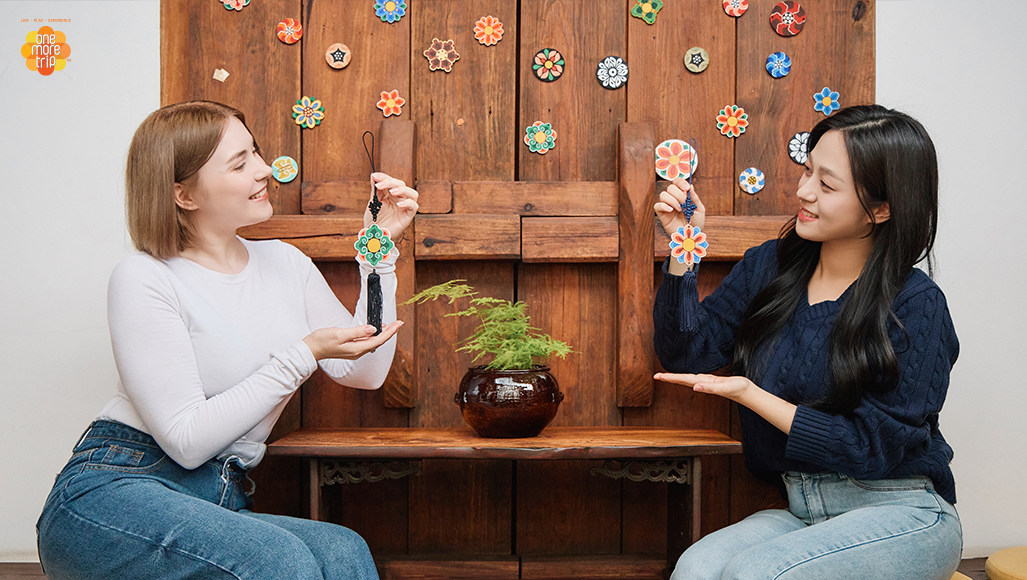 Dancheong-patterned Accessories Making Class in Seoul