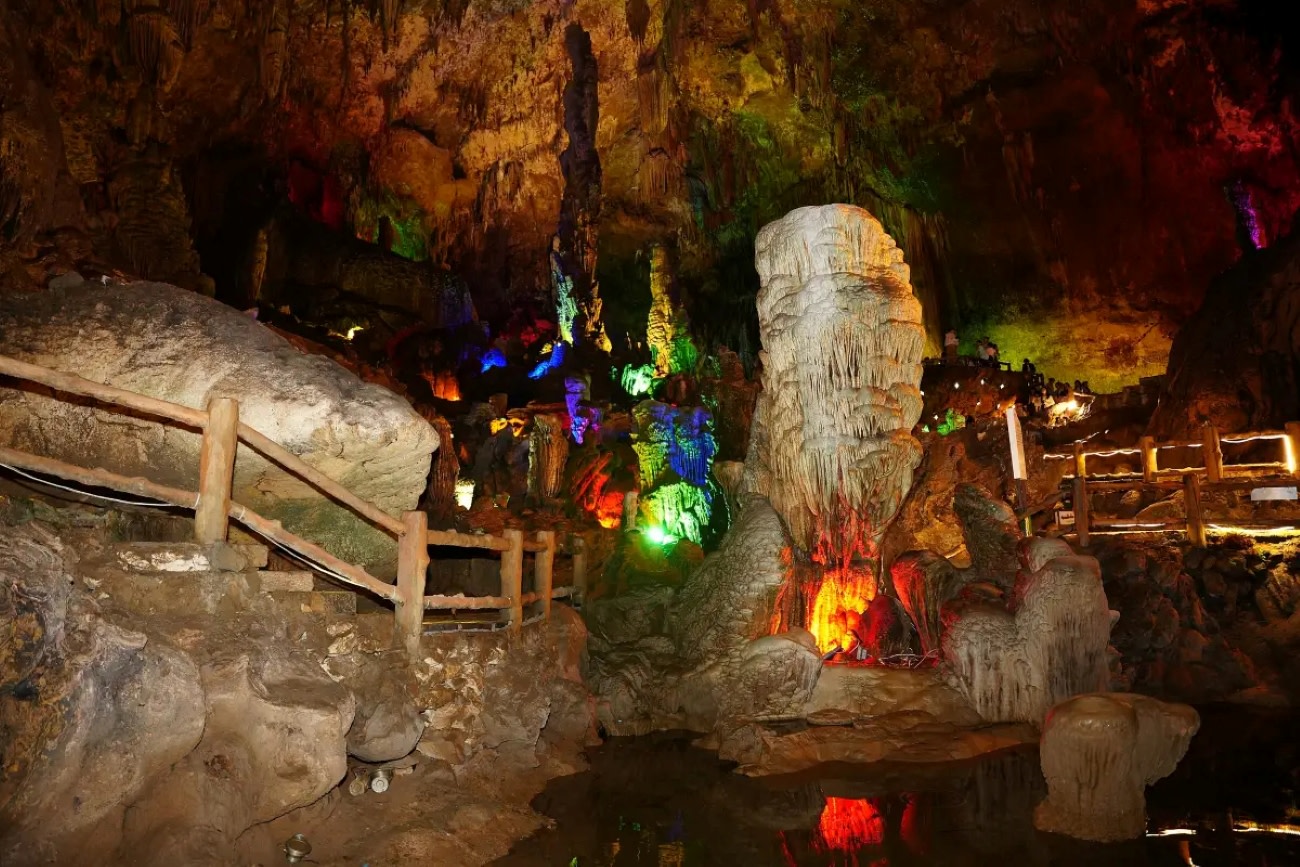 Yelang Cave