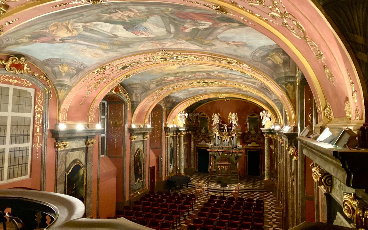 Классический концерт в Зеркальной часовне в Праге