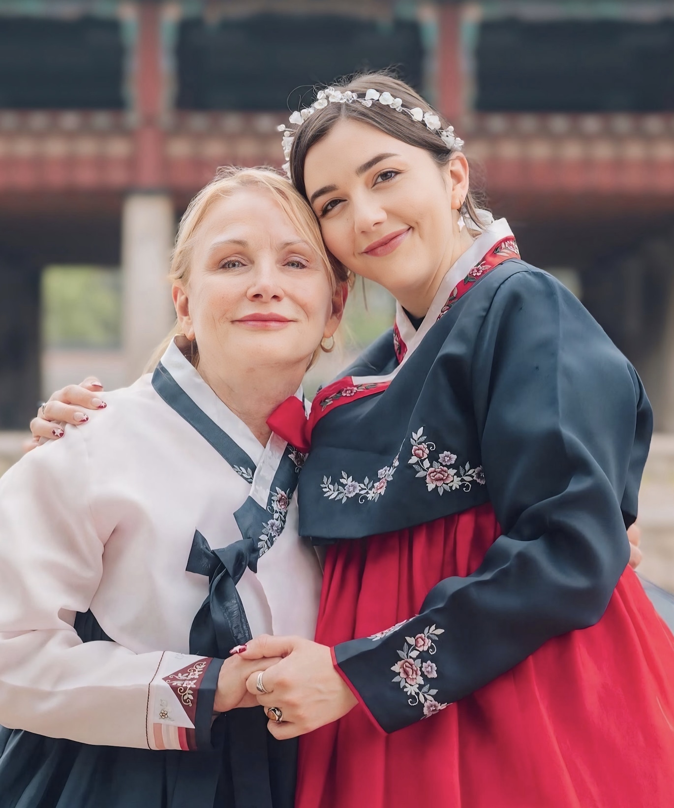 Basic Traditional Hanbok: A classic style with traditional colors and shapes. Light, comfortable, and perfect for walking around palaces and historical sites.