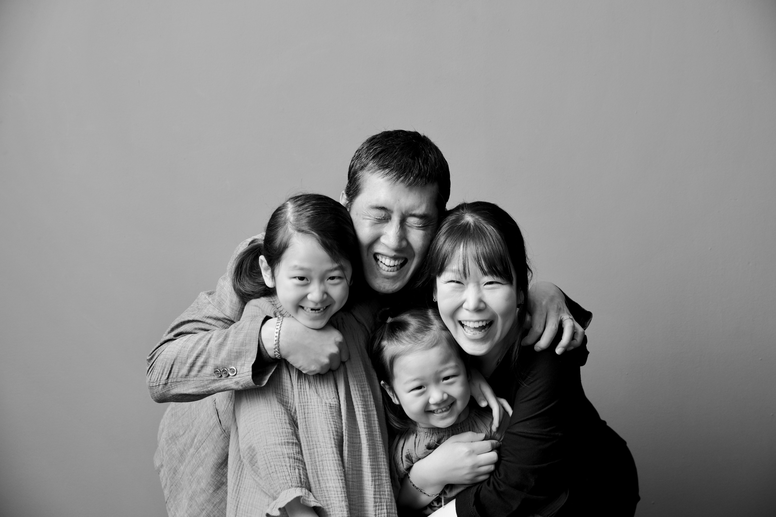 Busan Gukje Market retro black-and-white photography experience