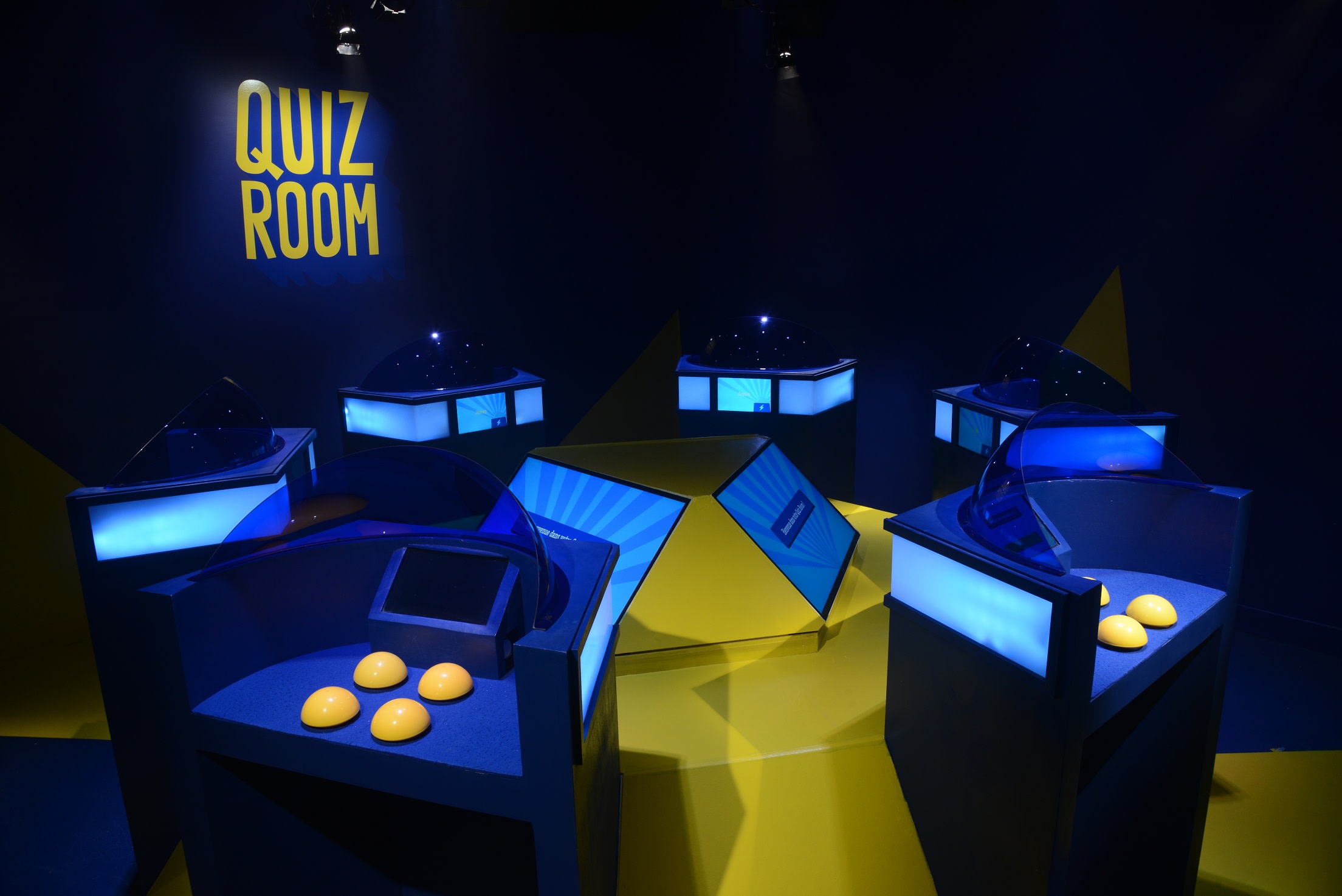 Quiz Room: Immersive Trivia Game Experience in Dubai