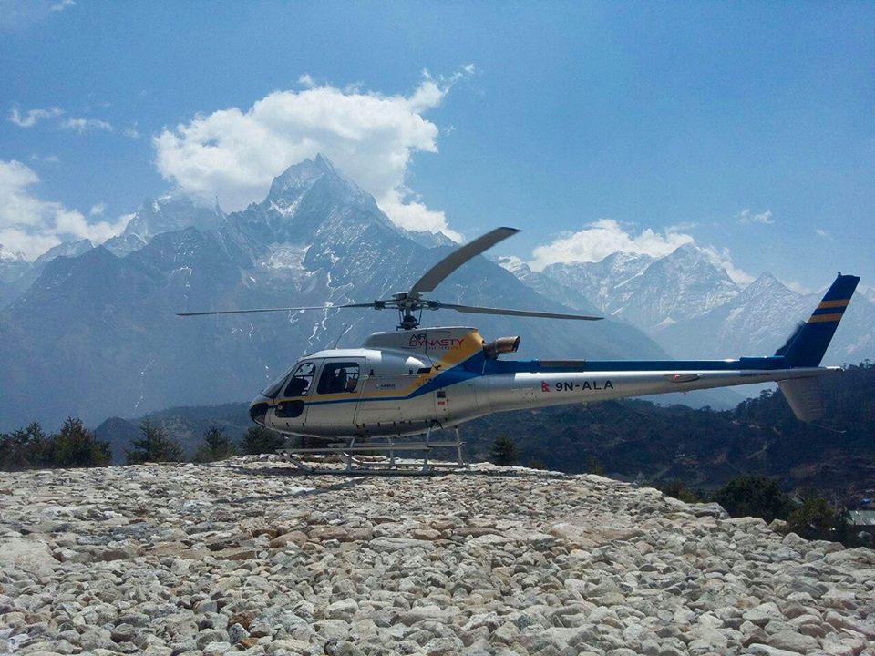 珠穆朗瑪峰基地營直升機之旅（加德滿都出發）