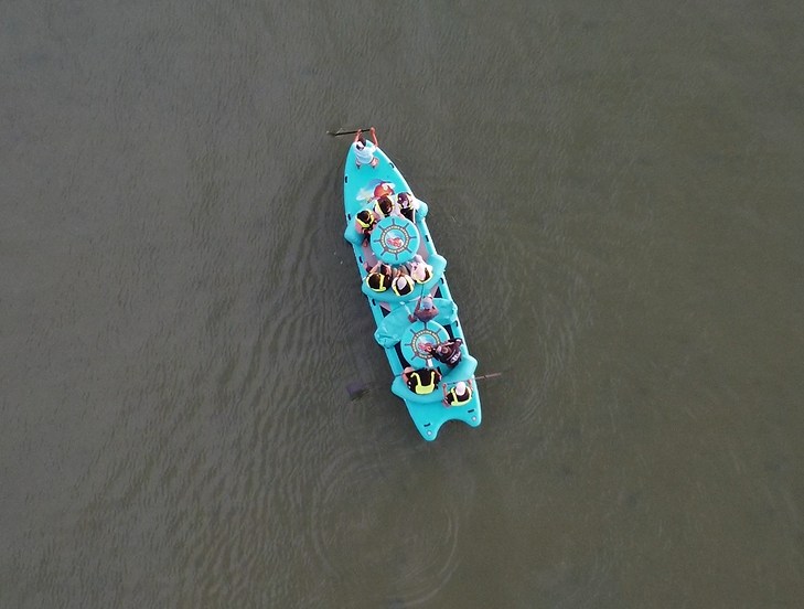 Luxury Giga Stand Up Paddle Experience in Kota Kinabalu 