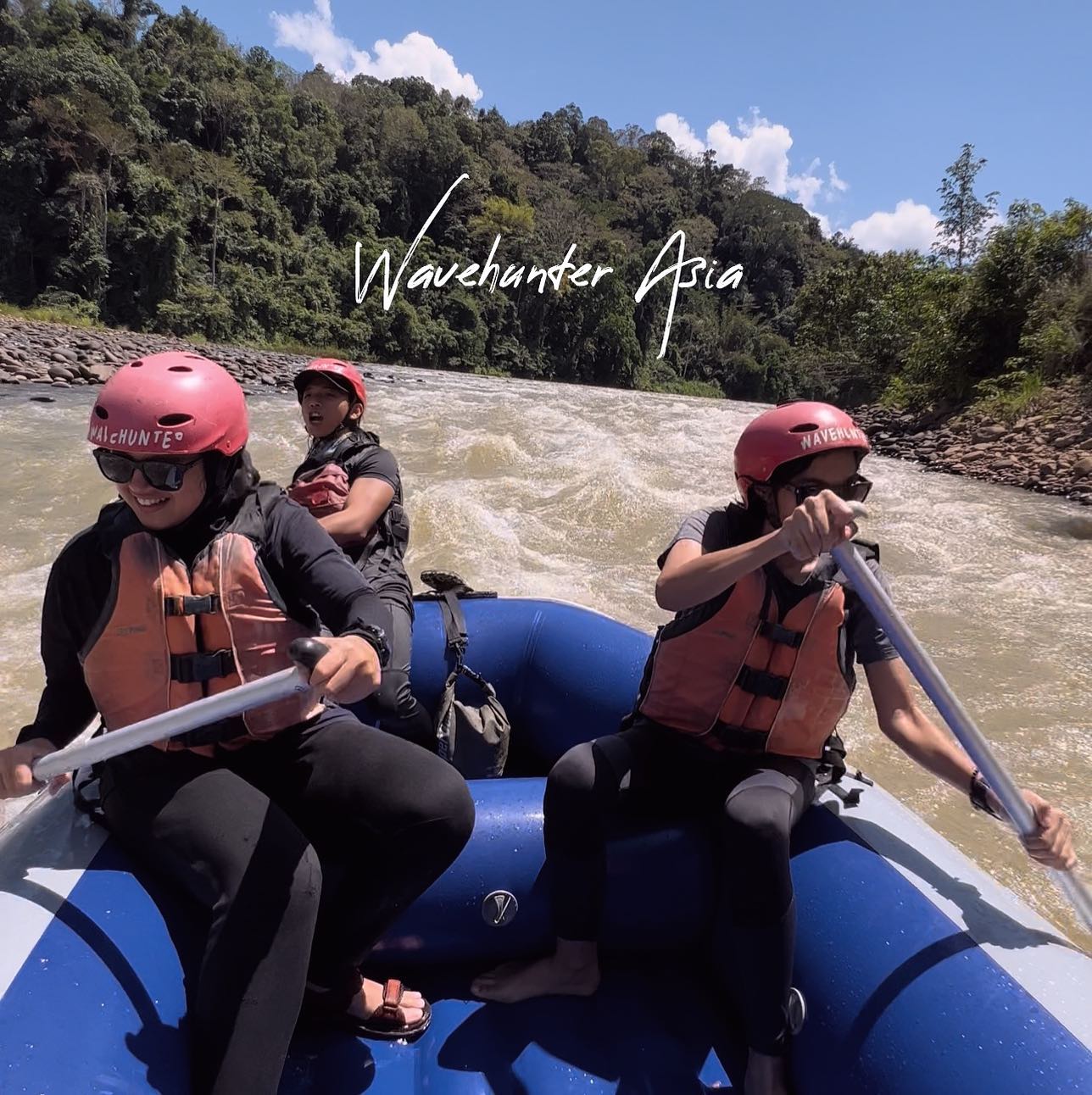 Kiulu White Water Rafting & Peri Firefly Tour in Sabah