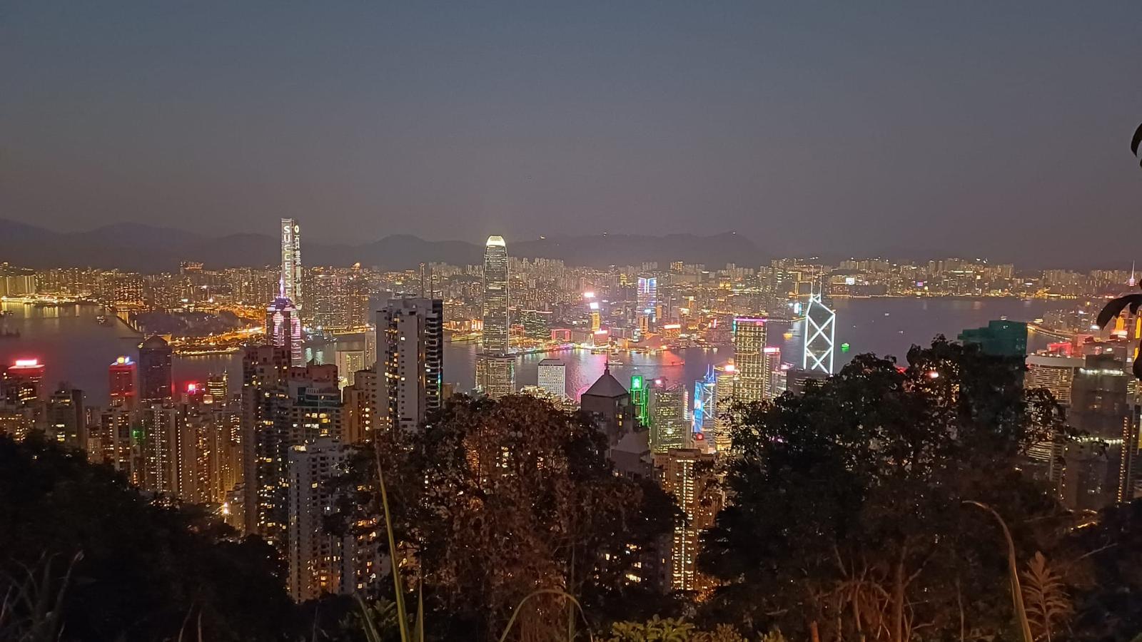 香港精彩山頂、維港及市區夜遊 | 含山頂纜車、天星小輪單程票