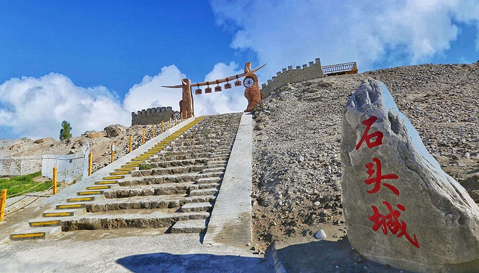 7-Day Deep Private Tour to Southern Xinjiang from Turpan