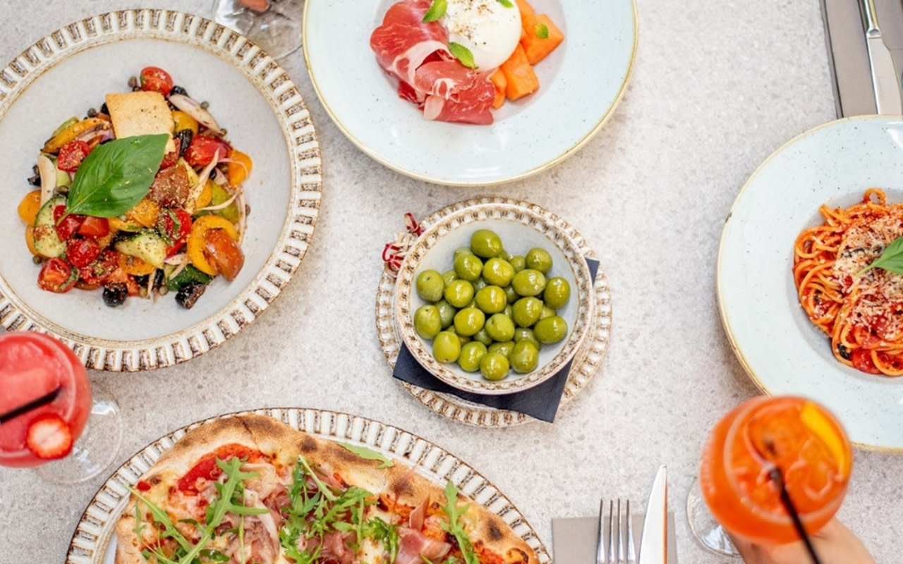 Sky Garden Ticket with Dinner at The Larch & Audio Guide