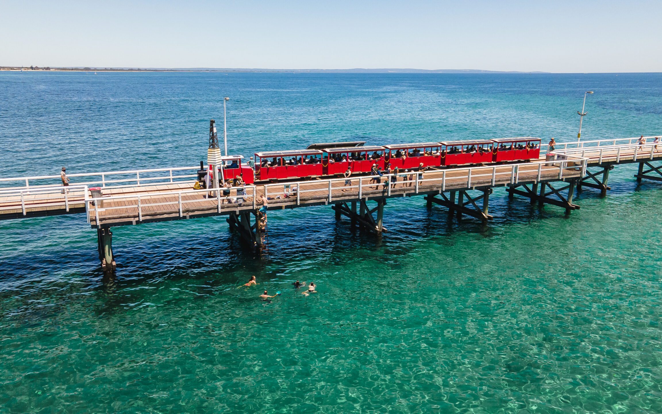 Margaret River and Busselton Jetty Day Tour Combo (Chinese Guided)