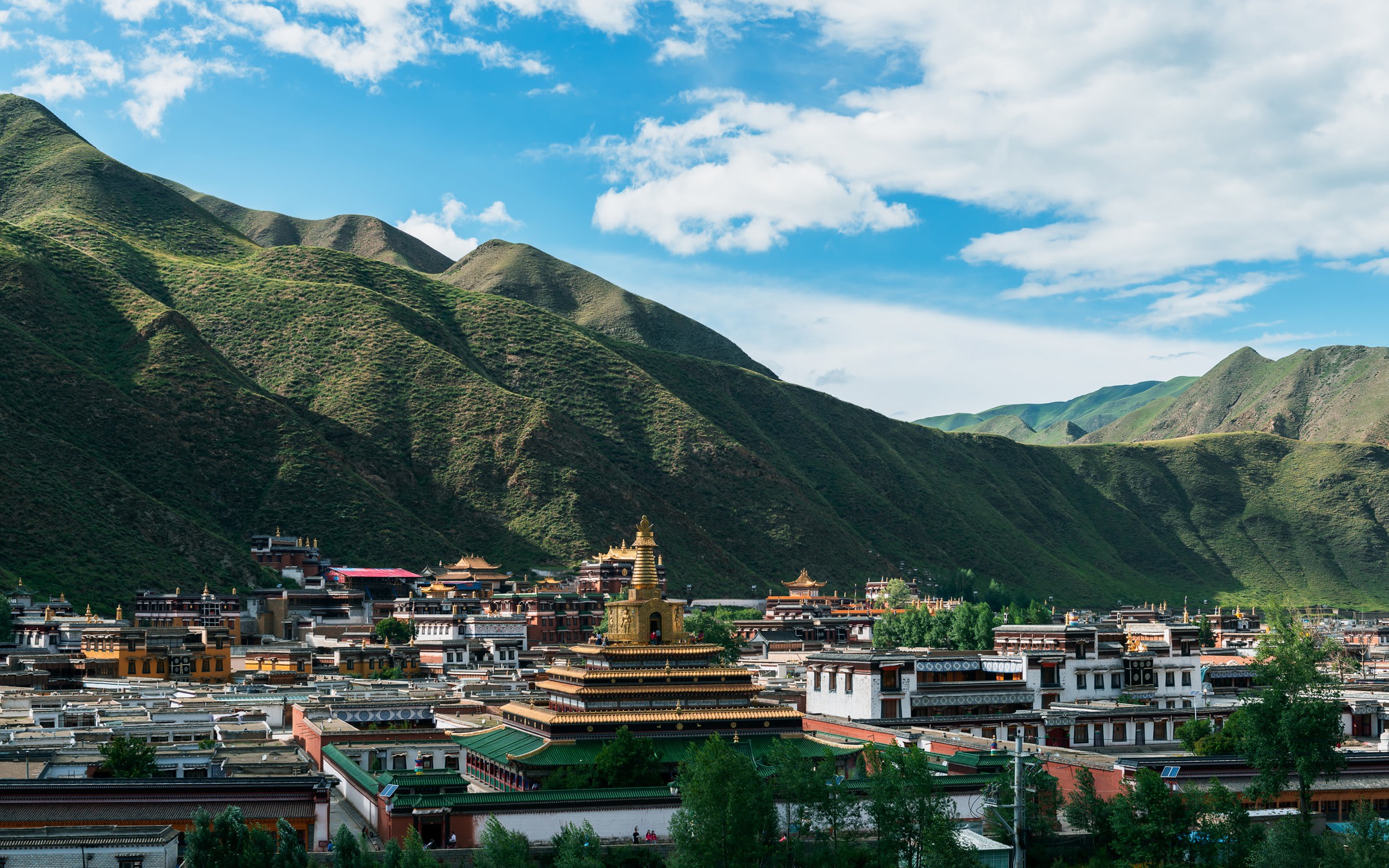 One-day chartered car tour from Lanzhou to Gannan Labrang Monastery + Sangke Grassland + Ganjia Secret Realm