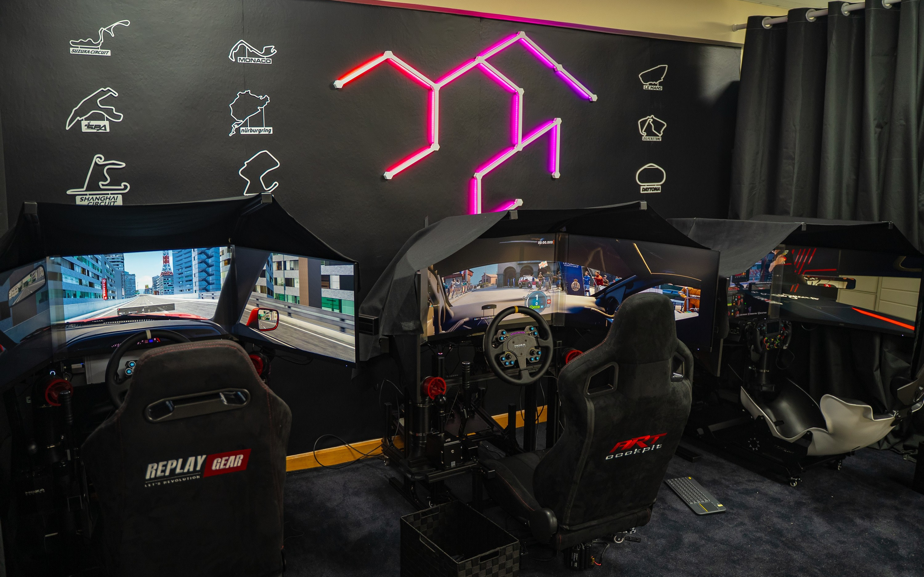 Realistic Driving/Racing Simulator Experience